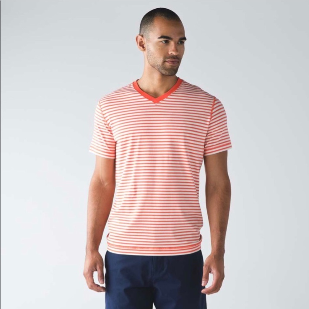 Lululemon Men's 5 Year Basic V Medium - image 1